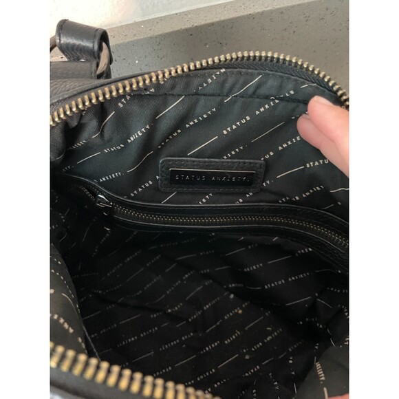 STATUS ANXIETY WOMENS LAST MOUNTAINS BAG - BLACK FUR - Picture 3 of 13